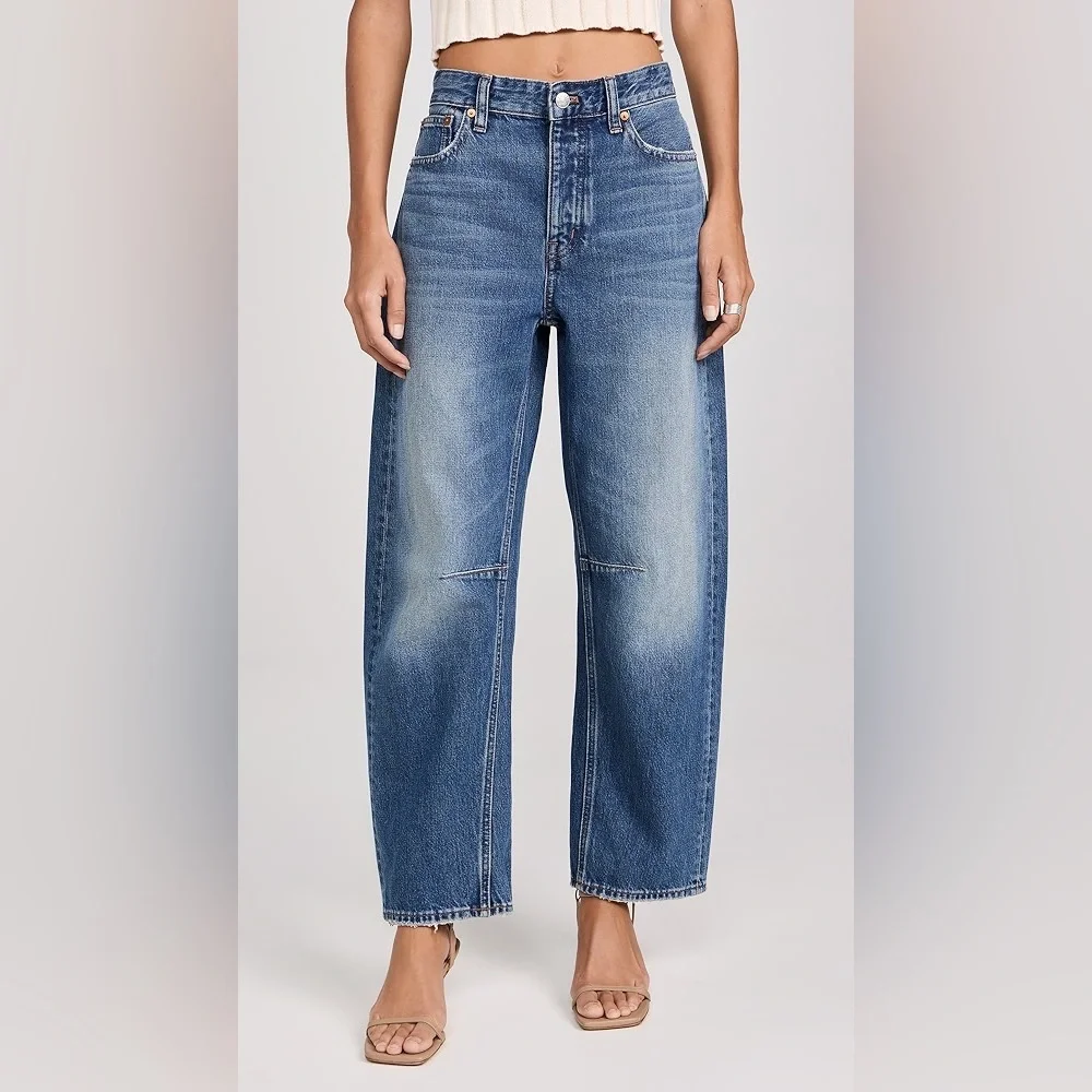 Madewell Curvy Darted Barrel Leg Jean | 29 - Picture 1 of 4